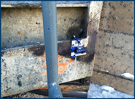 Wireless-accelerometer mounted on Bridge-structure Montreal June-2016