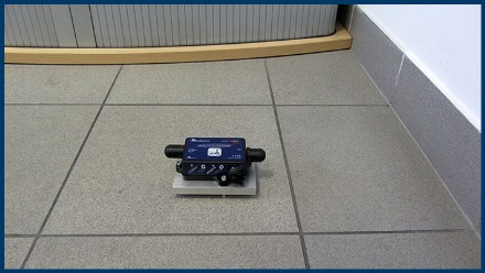Figure 1: Floor vibration measurement: BeanDevice AX-3D ±2G